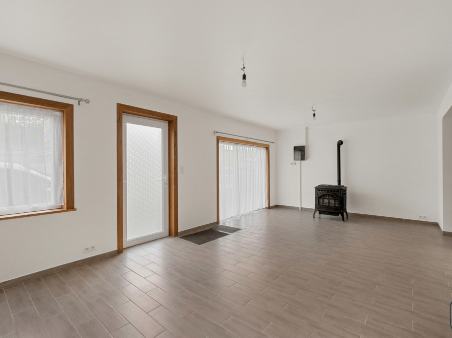 04846aee78254771815202d521c86105