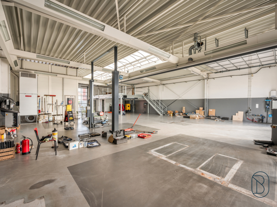 069eeed7a6704f4984d694e0e7df4f05