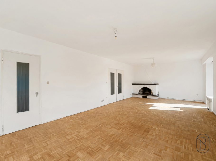 08166fbb1d1d4ae2bc2501544367a385