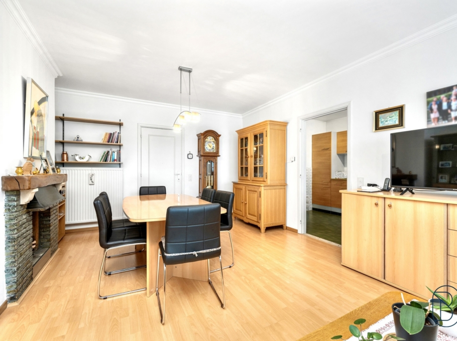 0a99d052c1f44baeb199cd9a5c303d67