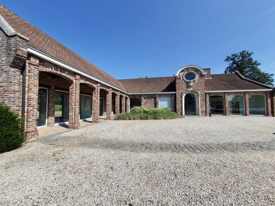 0c4e4356c19f4eeaa5c6bacceb309676