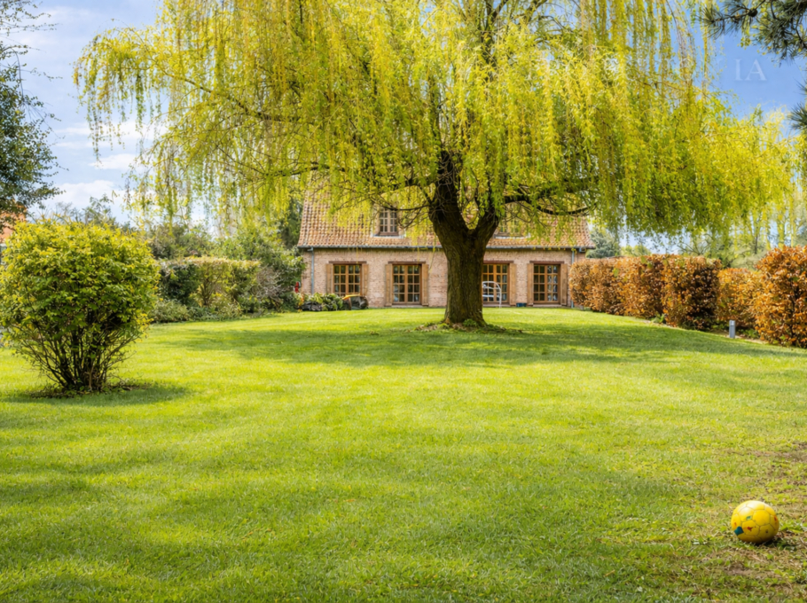 787292c478f94ef69ae0c3d3f16c5038