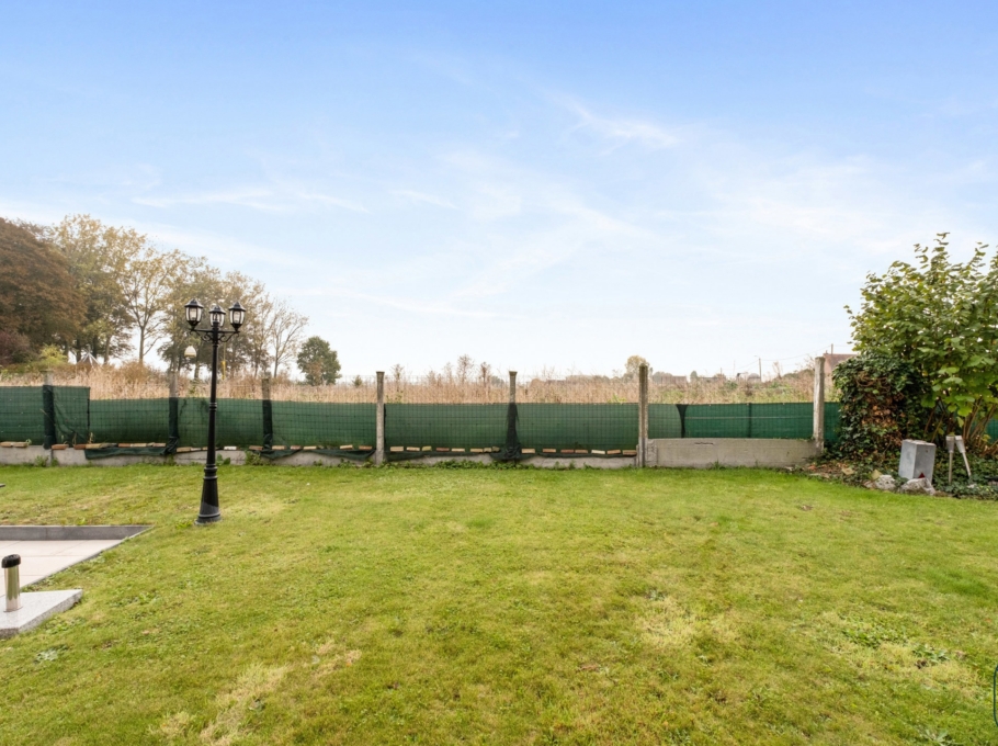 1cb31ea59ba14923a9d8b60b69f3ad75