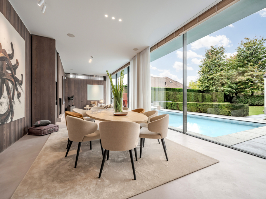 1f5d1a16a7a044df93bb9f3dbb4c5177