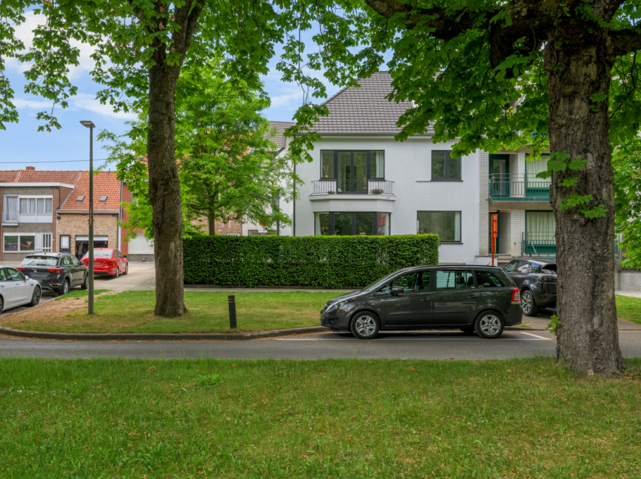 20b955ddbbae445dbfb1d95a496fc390