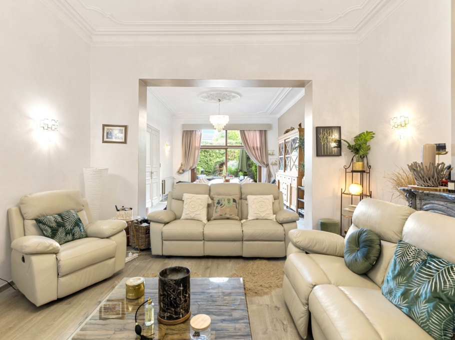 227ed3fede6c4ee8ab2f8c319a572147