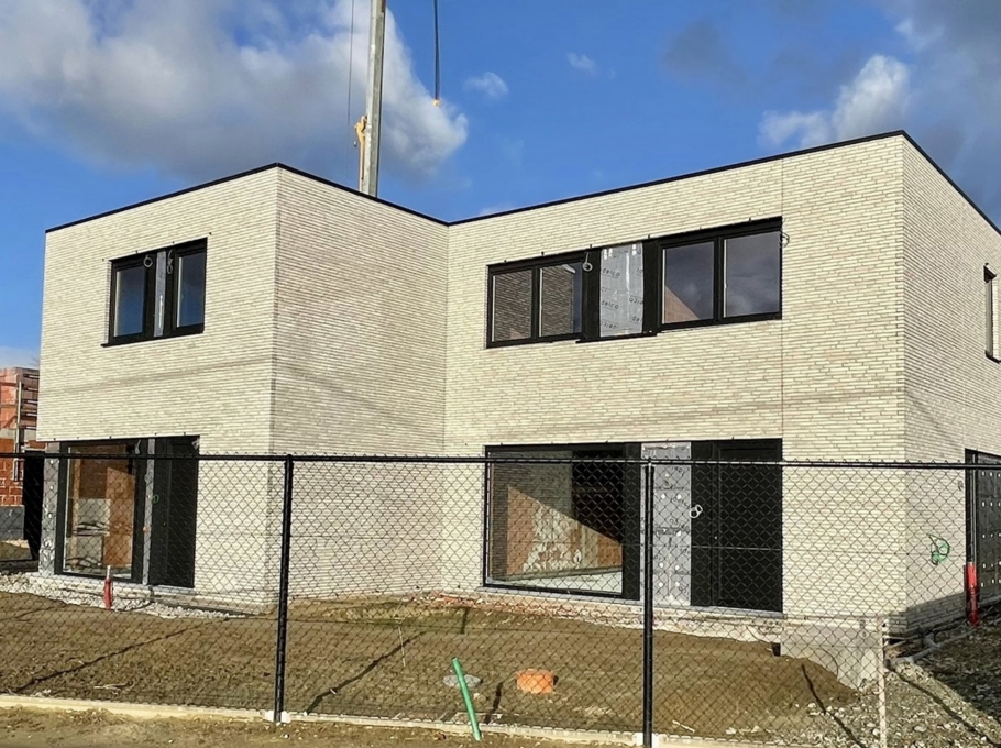 22b828ed1ccd4091b1ebe6b328db9ff9