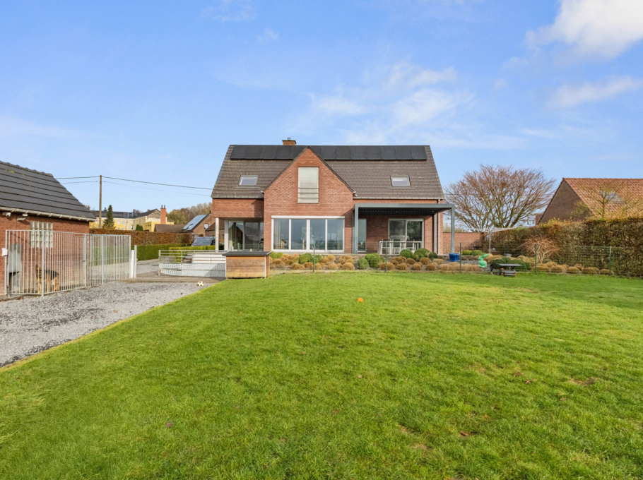 2519a69b86e44e158b3bd1710cc7935b