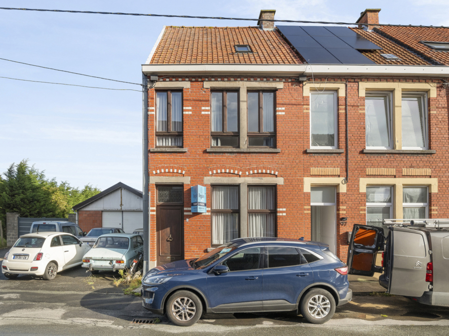 2b55116064f8406aba7d9c919972753a