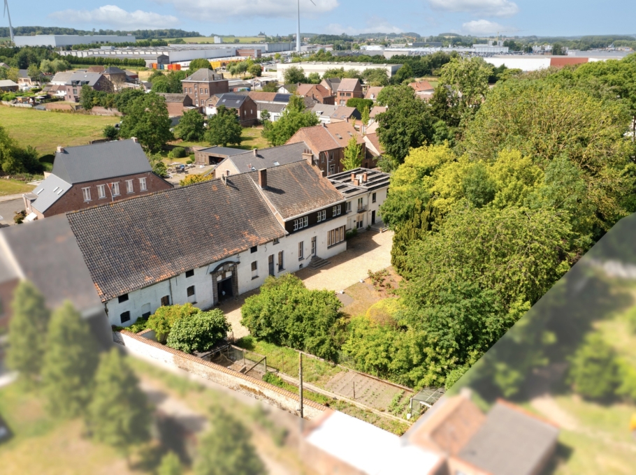 2bdf066d555b45879789a20b81757011