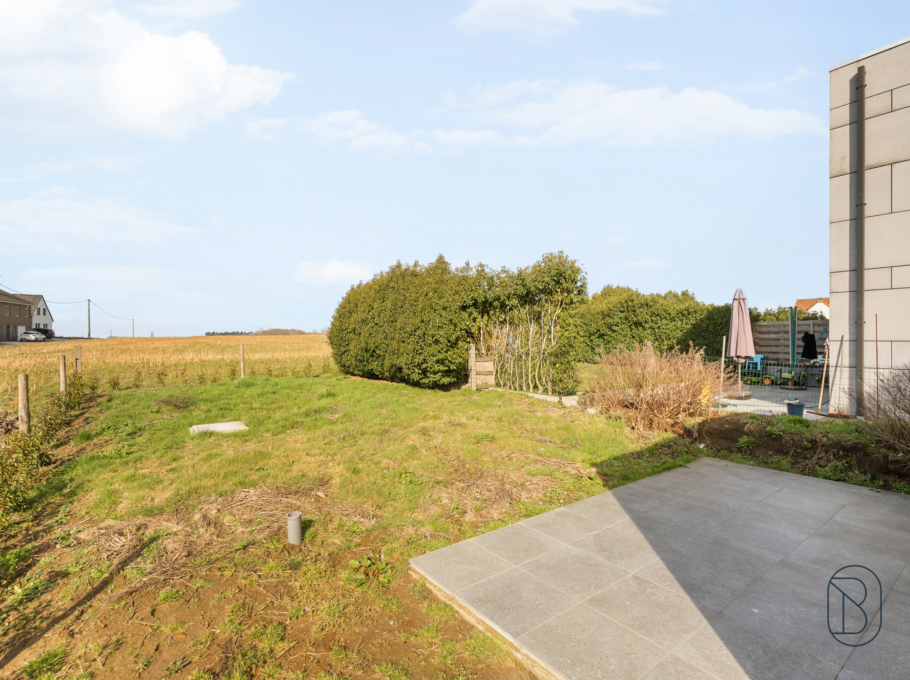 2db575a1077a432194f0f3676f23d4e2