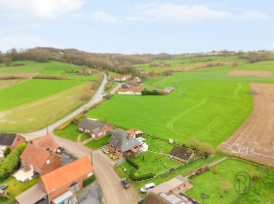 2f4ebfb418fb44718ab8586a48e62abd