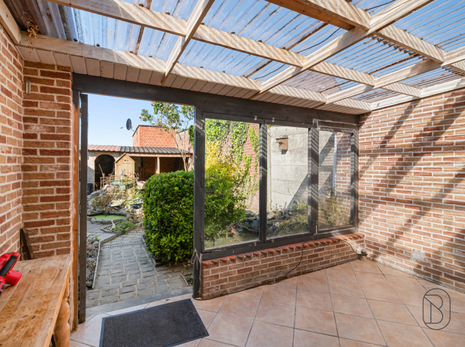 484e02942d1843dab89cf960917a0bfc