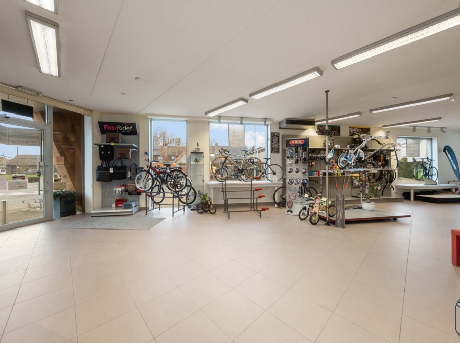 4a604e7fba8046bcbb86b99206dcad29