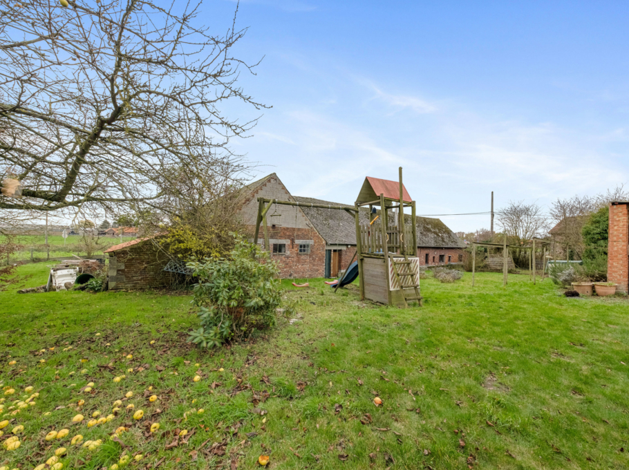 4b064cf3294243db822a536e09244603