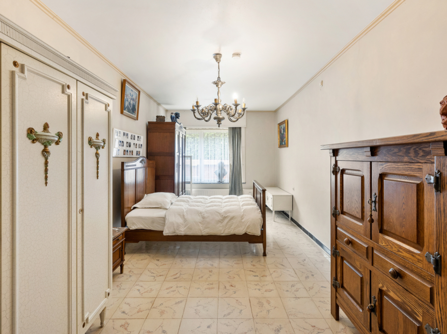 4cba1375e0f540989e63af317d0ab551