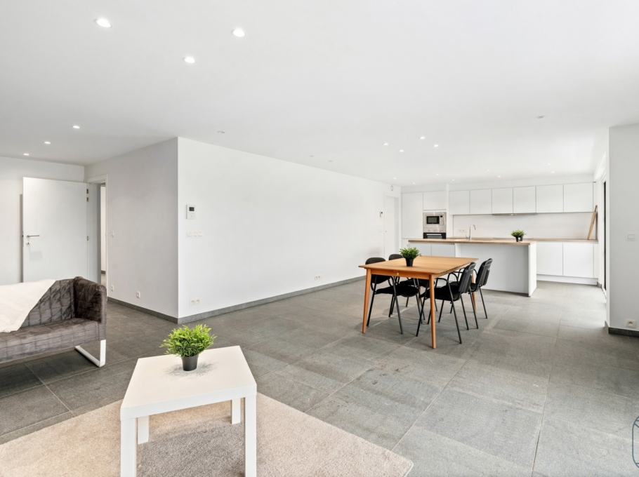 5650b040055640fe8379f741cace5227