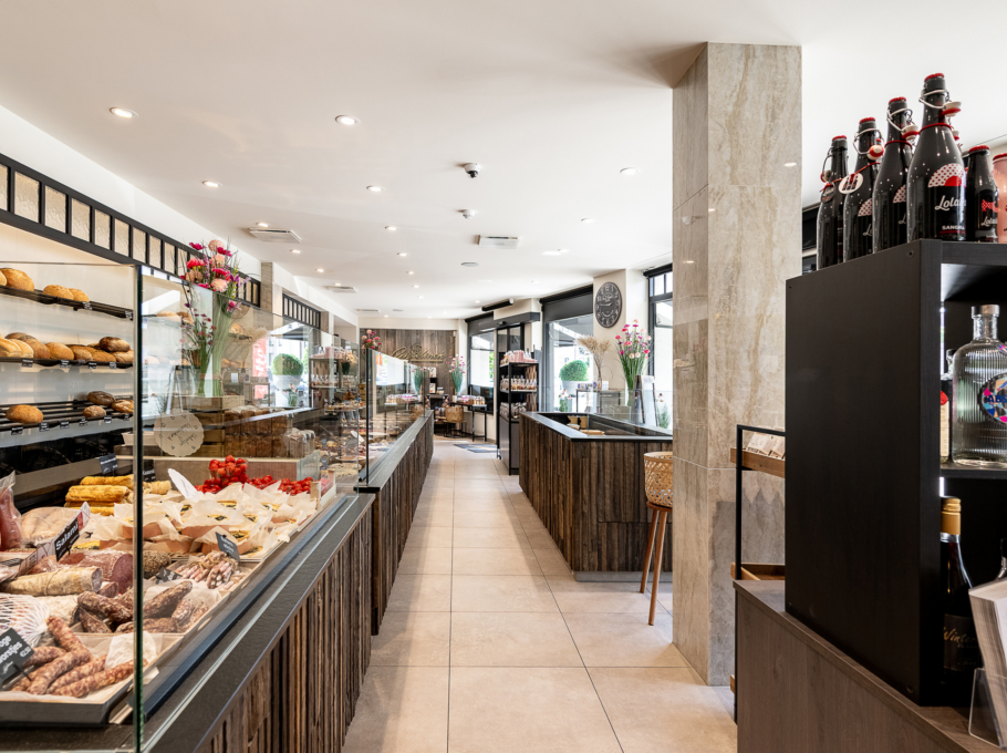 5e77db4fffe94189905dd4ece98ddf4b