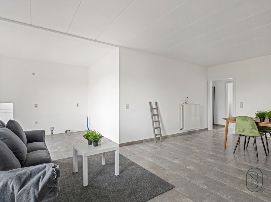 5ff8c86771284f05adbca2a30ec2ed4c