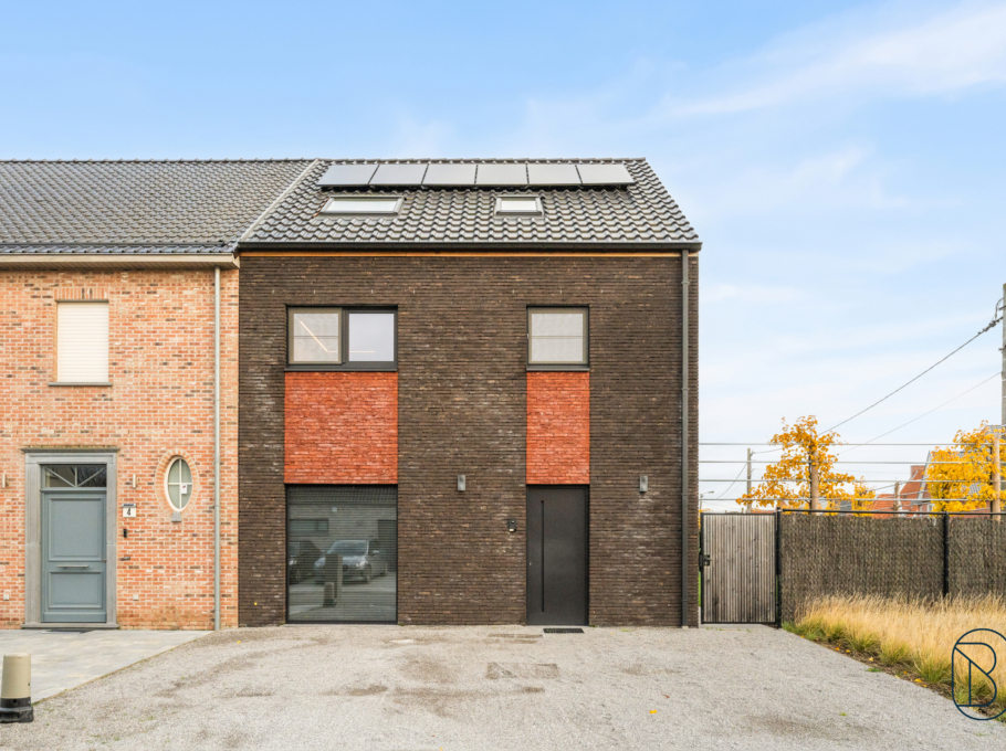 64d6bf771edd4860aef68291bdd6109d