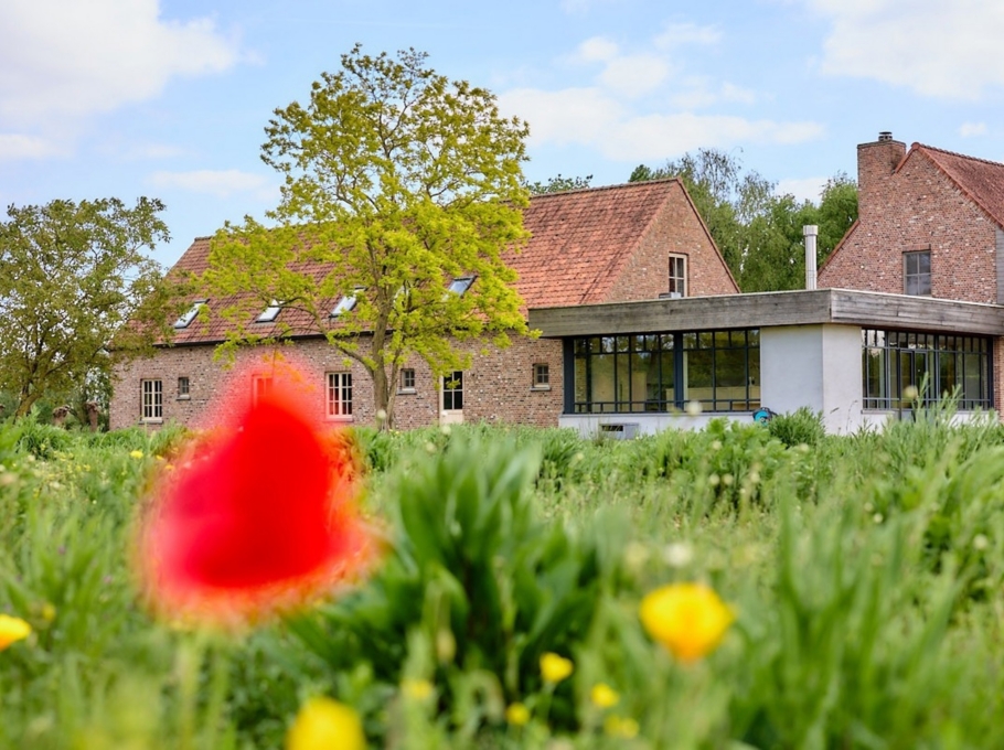 67d52dd0b64249fa8c6040ff93888200