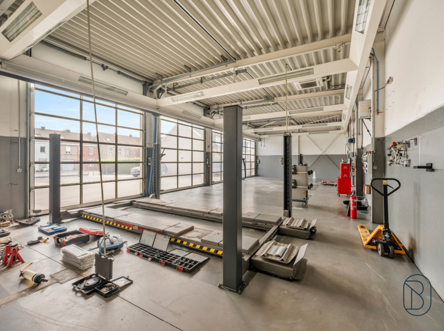 71a4aa765add49d1a48ac42b0f588905