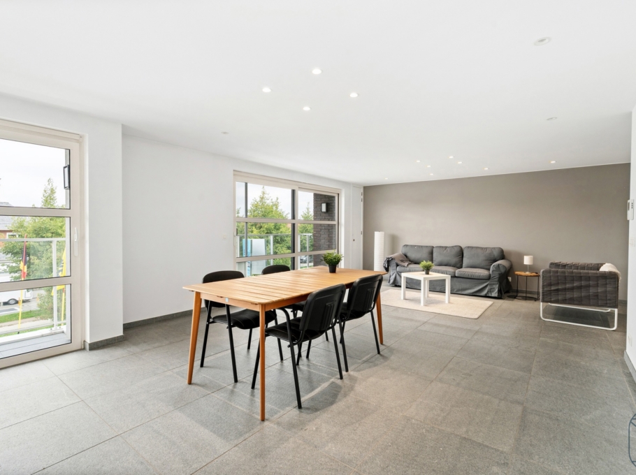 74b9671ab9ce49ce9b4d16aa79d00254