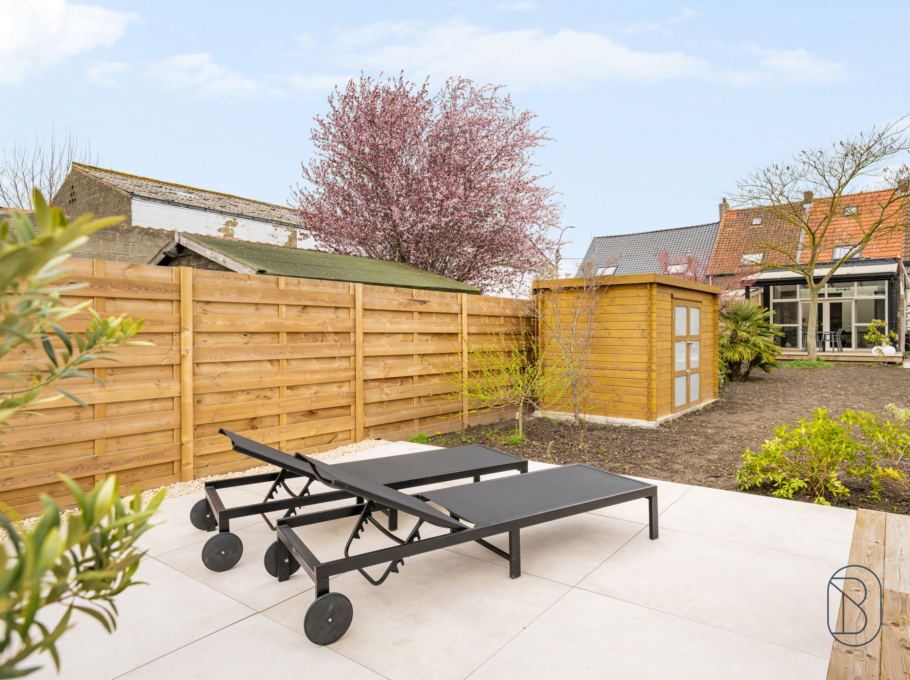 74c8ea02cf3741d3be11fe98bb28dbdc