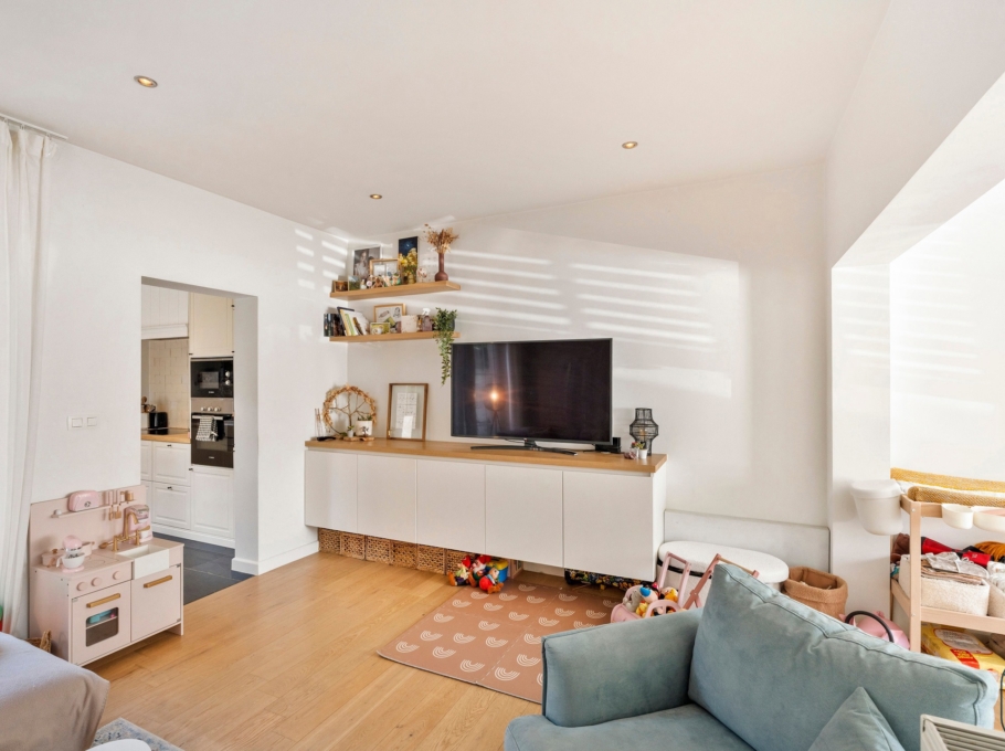 7d8cb950aed842cb94059f67ca35f237