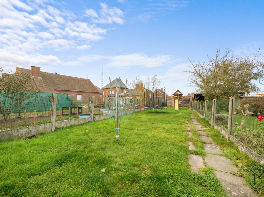 817f25ce7a2c4c1c920ae13627b72a71