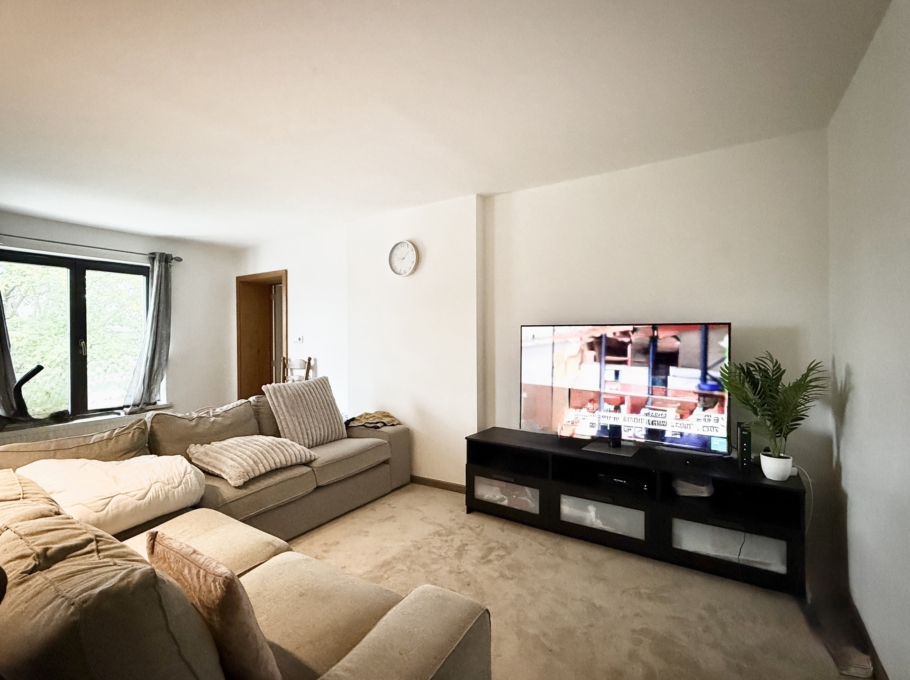 8e09746be0654807b4a2cbbd2c8f7ebf