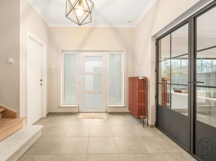 911f0bf8dac443c7a5d14e3e10ecd686