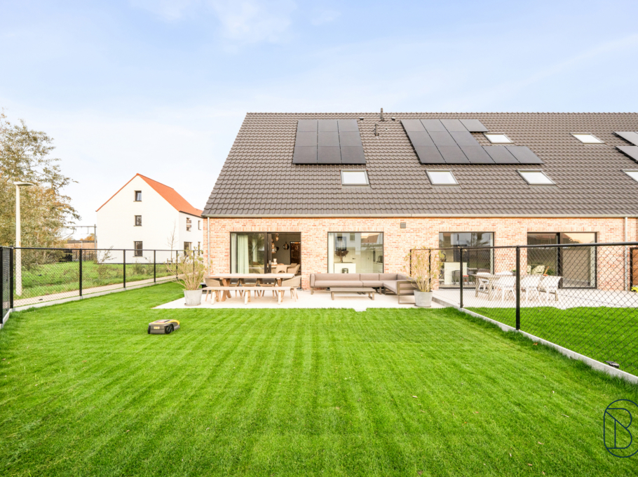 91d6dd5cd59d4b9a944143a702ecbee4