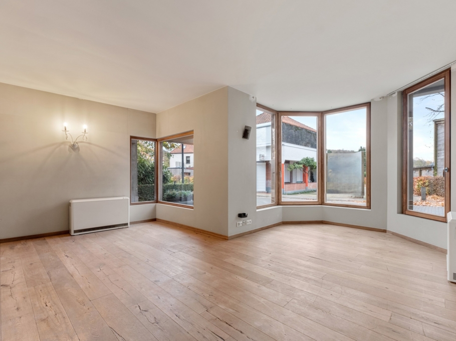 94a402f8786143d1ad7c3bea29035b43