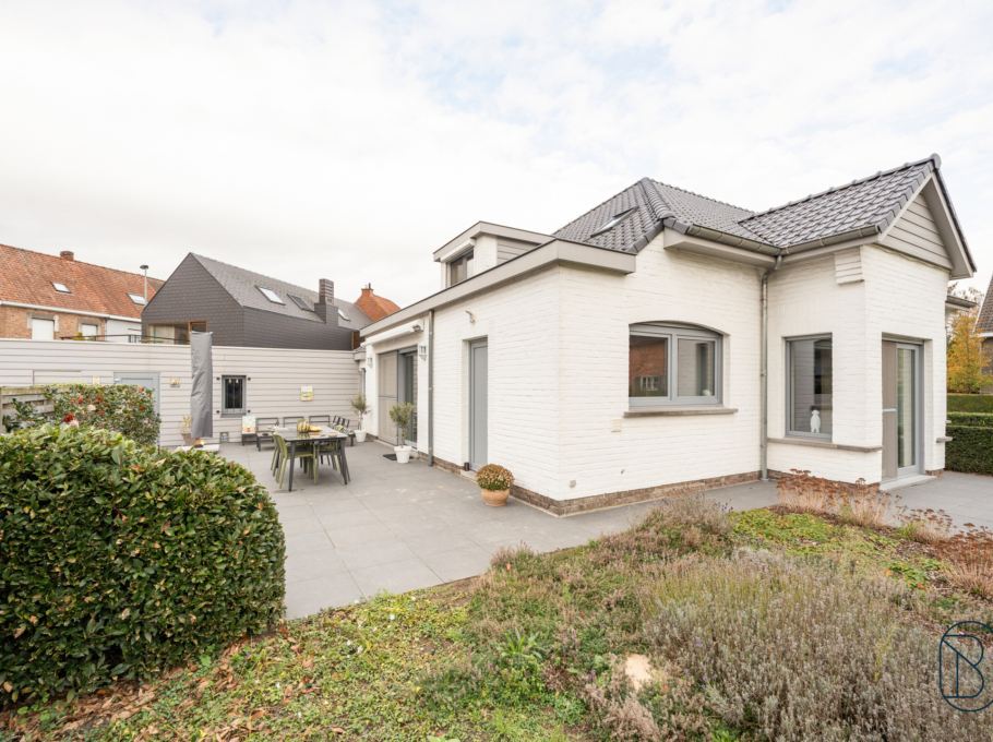 9b9061051bda4535a7d3febaead68802