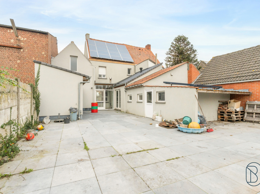 9d6d66cd28b64a6ba72cff1ae5cb642f