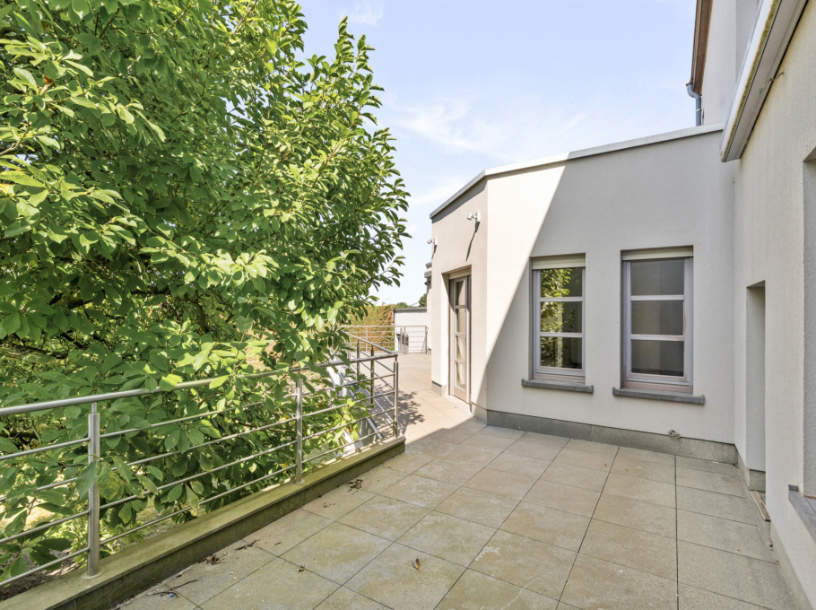 9dec65009ea14ea48d97e904c59ea5b7