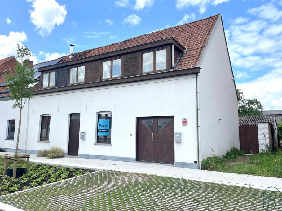 A9a355ca9fd148ef8fbf570d9ee79077