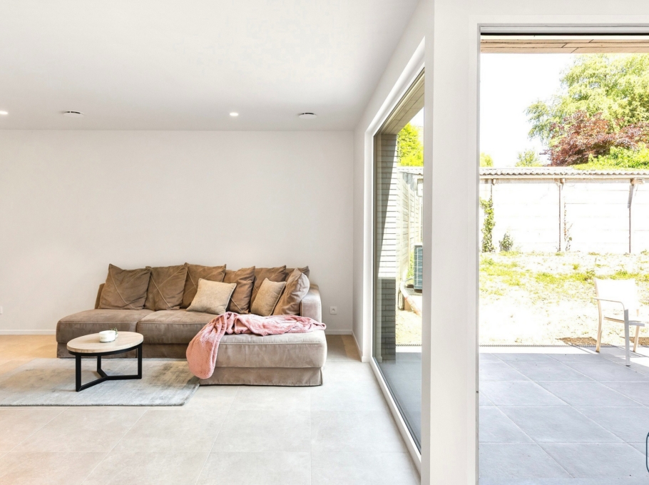 Aef61dee1ba14903914d24afd2ae3e16