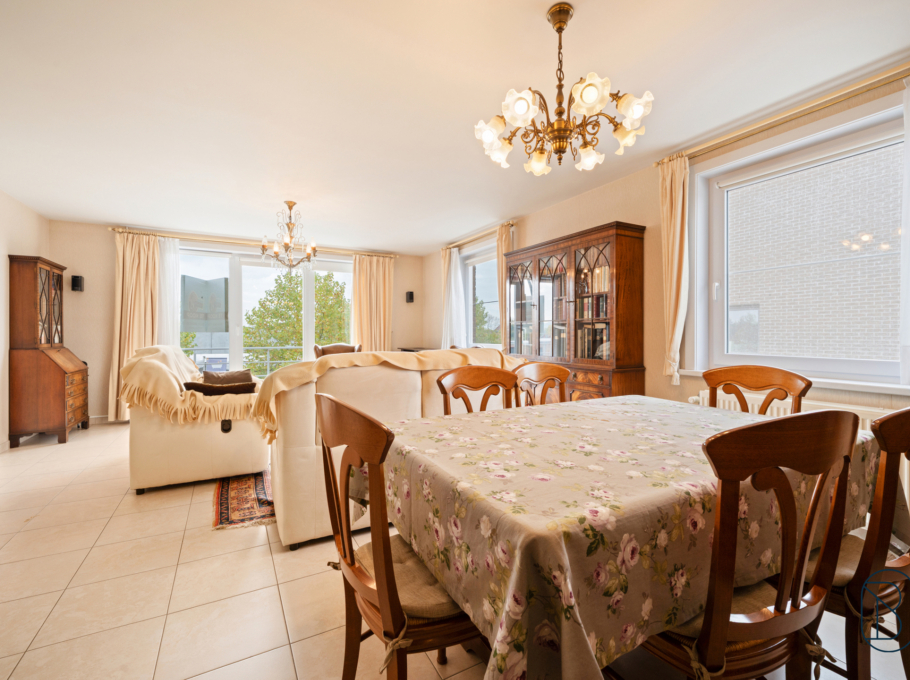 Bd01bf0558e849fea3d80c76db74f5ae