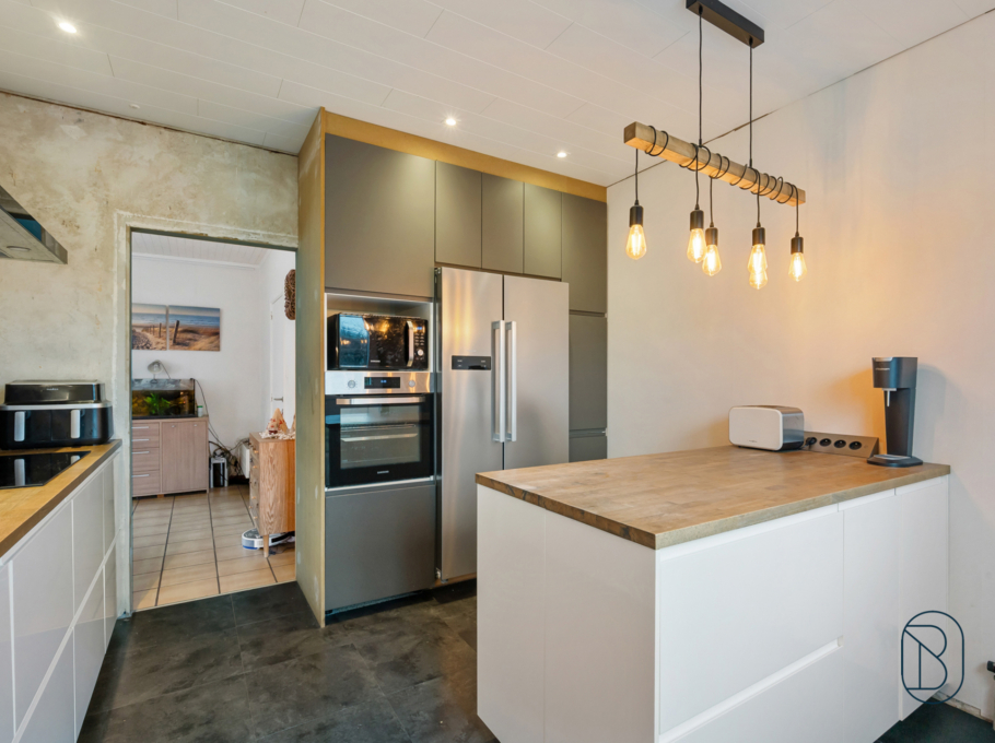 Beb46cc01b2841b0a99eb396369bad43