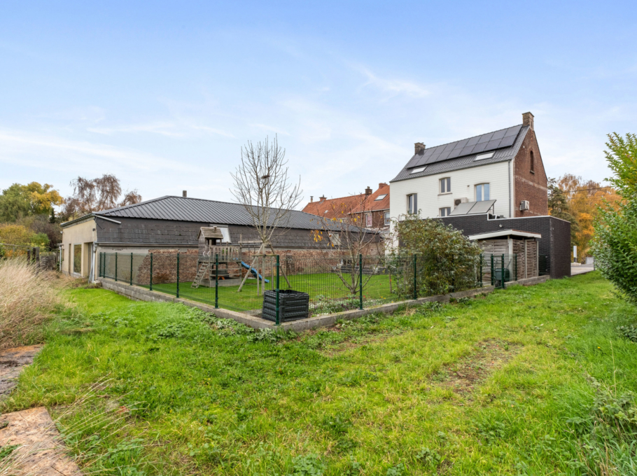 C1d664701e414a29b4e06d9457f8b2aa