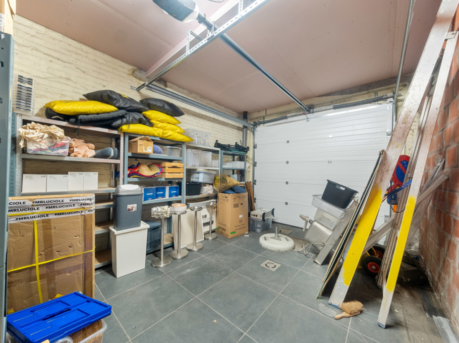 C5ed6d7d6e6641dbaa5f400563a6ac5a