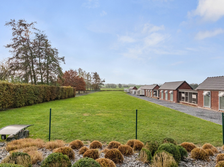 Cbb86b3944c443dbbf327a5f8a6539f3