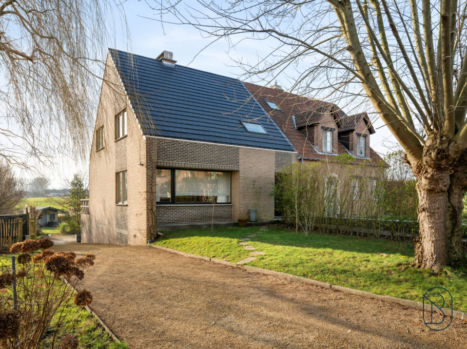 D13ffc66d6c8497d832d9cd86a5f0da4