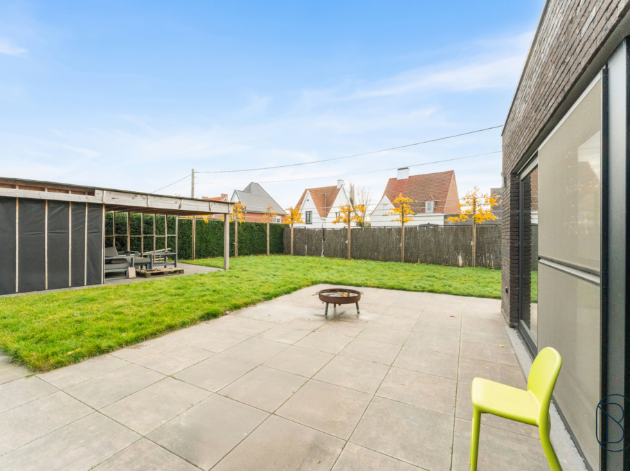 D3b6fcfcfaf54c9d946894863c550012