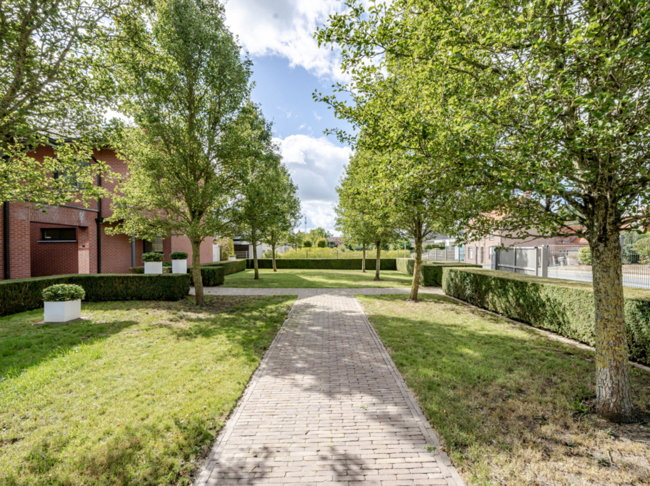 D6fd795dc06f42a8b9469d7599ba1bff