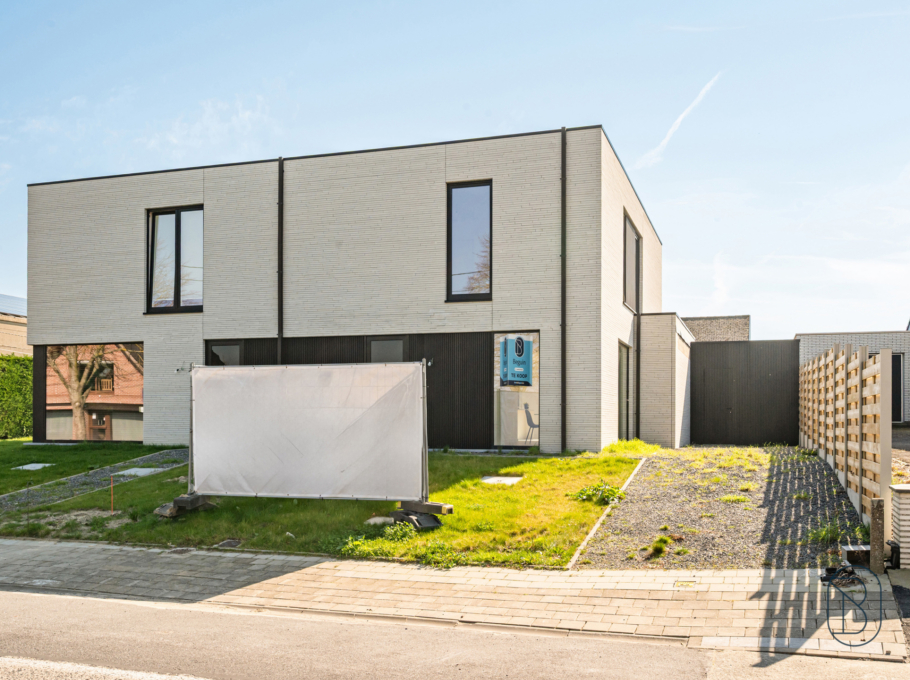 D9690f94b54a46e197deb836d15fb552