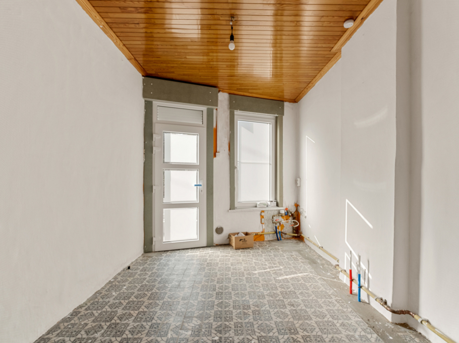 De9e5c3930364660a5f530d26e2556d6