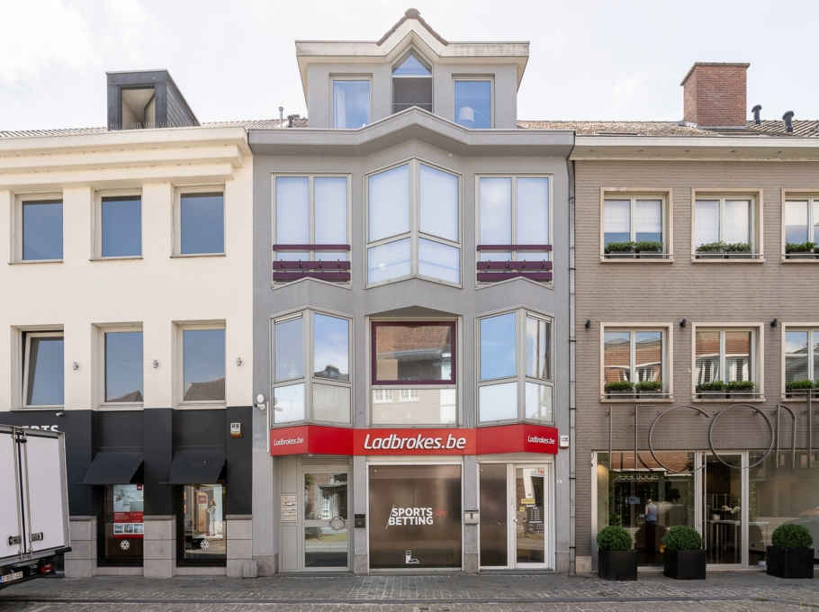 E3d6f52385784396afb2195354584a66